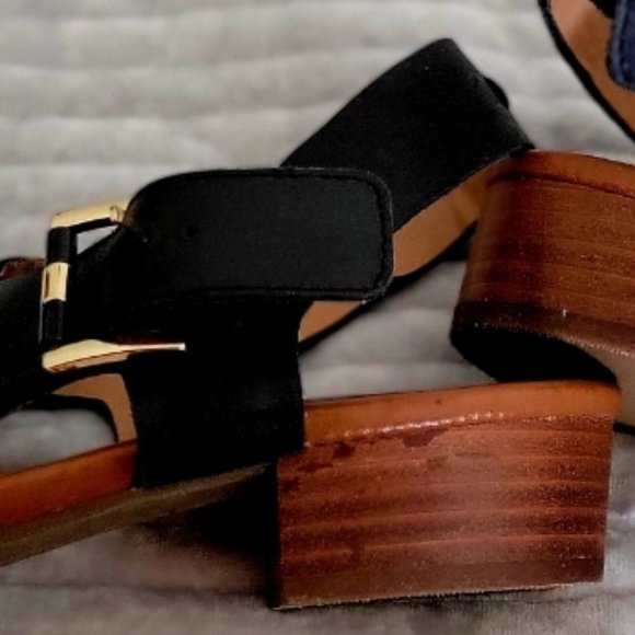 Tommy Hilfiger Kitty Leather Sandals - Picture 5 of 8